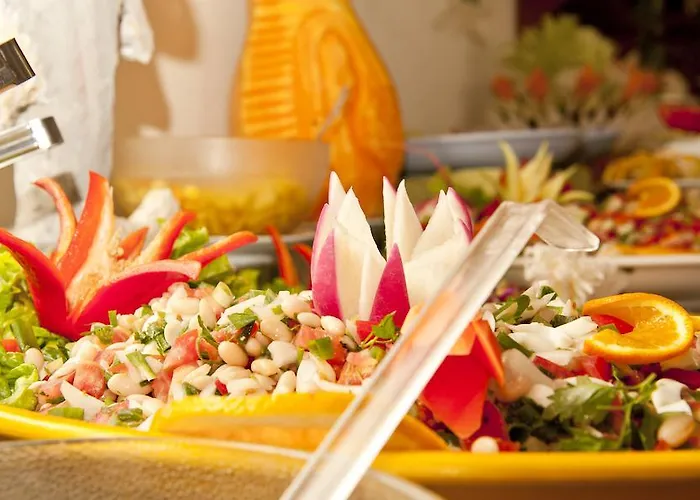 Club Serena فندق 3*