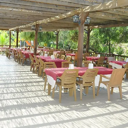 מלון Club Serena אלאניה